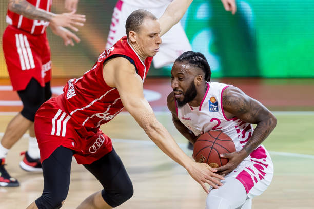 件让我们看 件让我们看