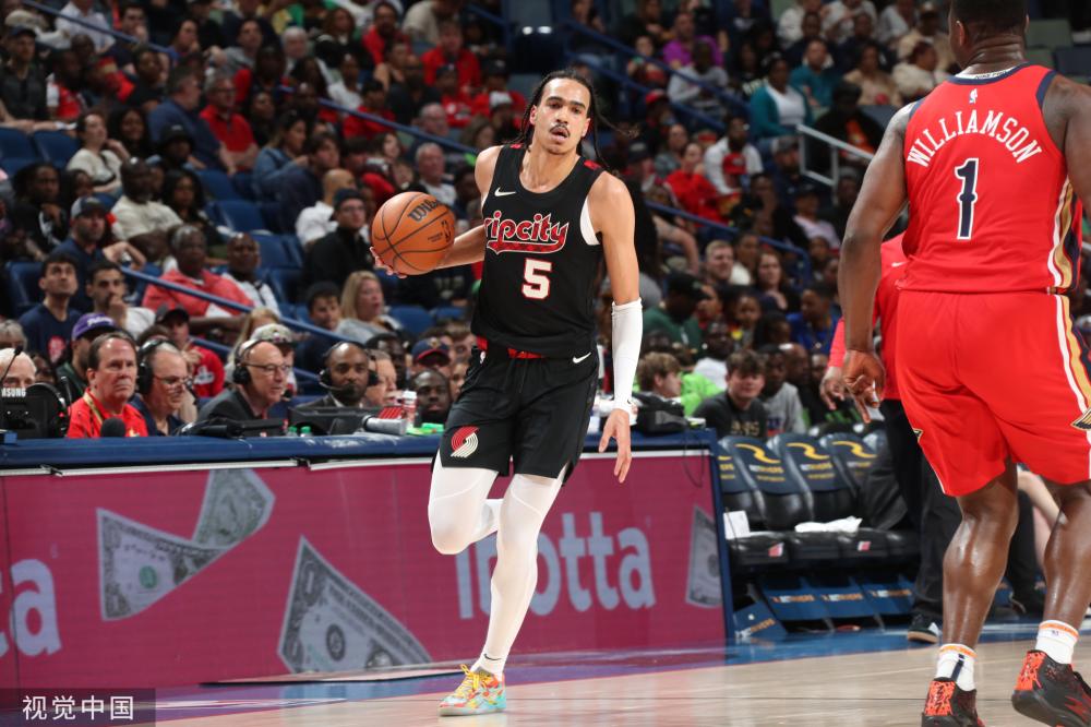 崭露头角 崭露头角