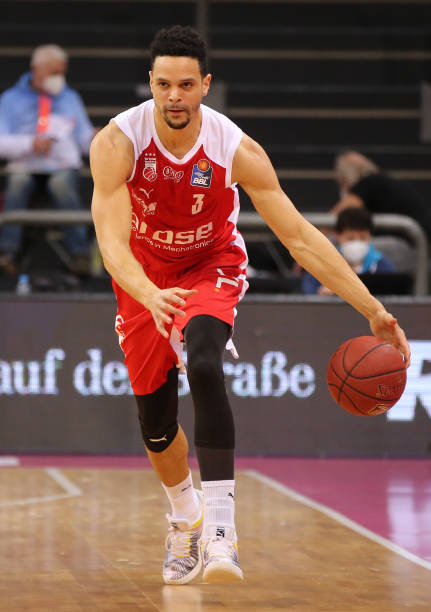 越南足球的 越南足球的